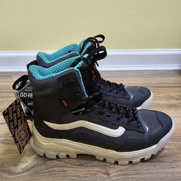 VANS MTE UltraRange EXO Hi Gore-Tex Shoe - Picture 1 of 12